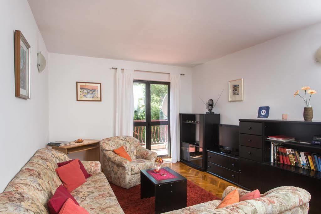 Apartment Ive 믈리니 외부 사진